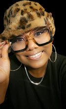 Load image into Gallery viewer, Fashionable Oversize Clear Glasses -Multi
